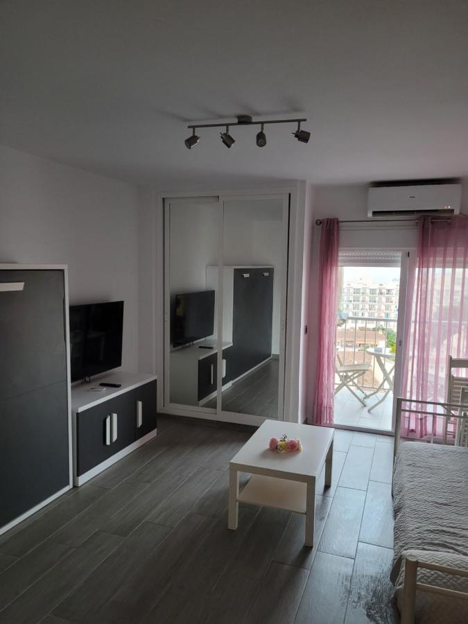 Appartamento Precioso Alojamiento Con Piscinas Benalmádena Esterno foto
